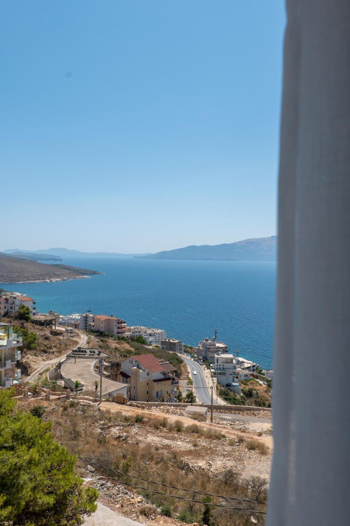 Arrei Hotel Sarande Exterior photo