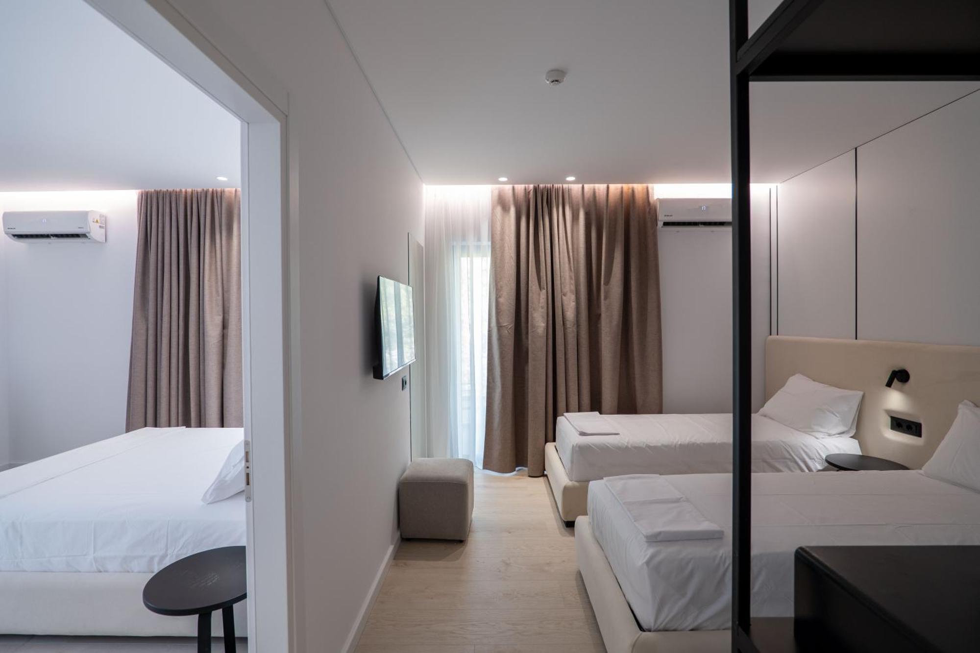 Arrei Hotel Sarande Exterior photo