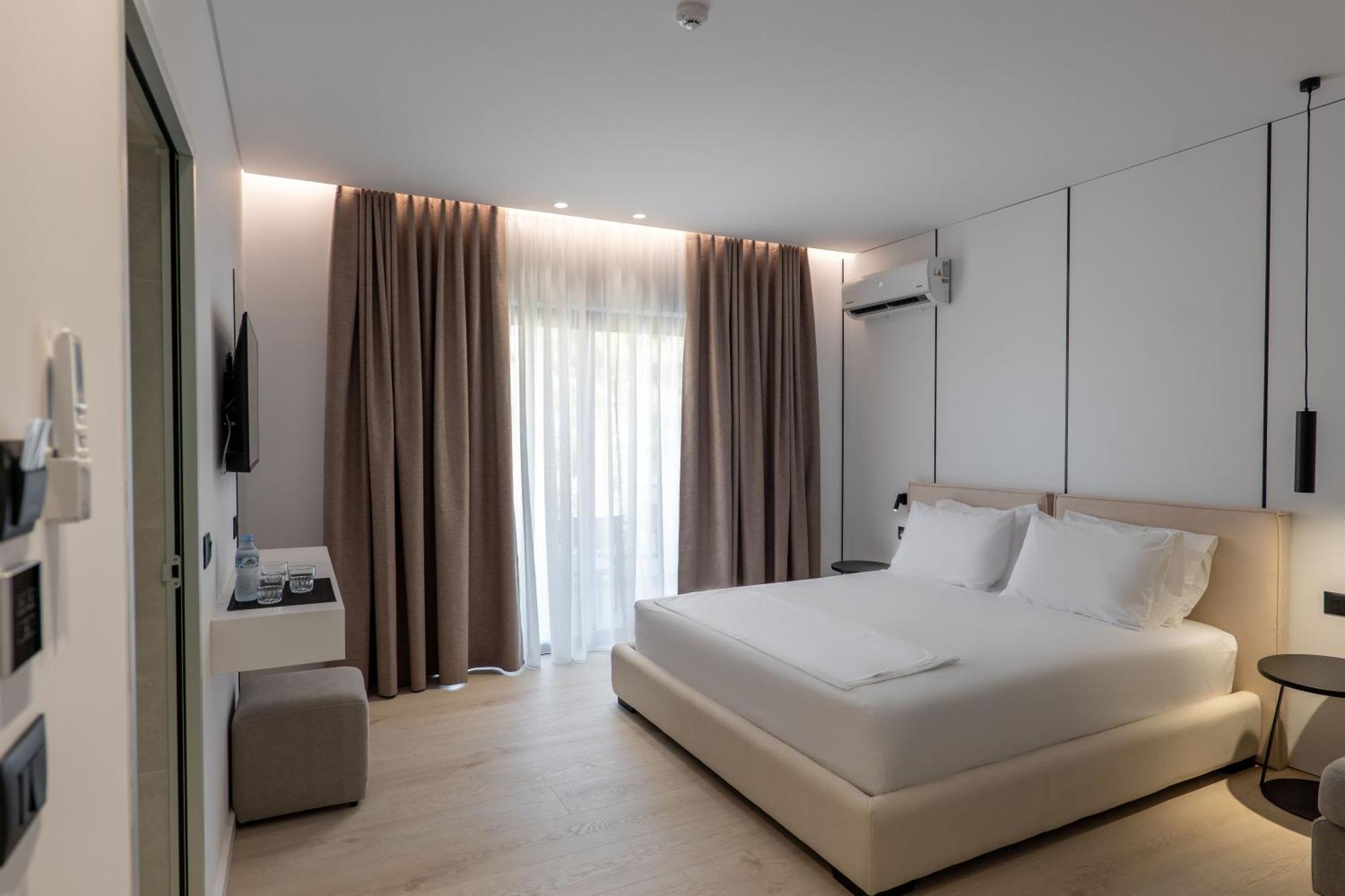 Arrei Hotel Sarande Exterior photo