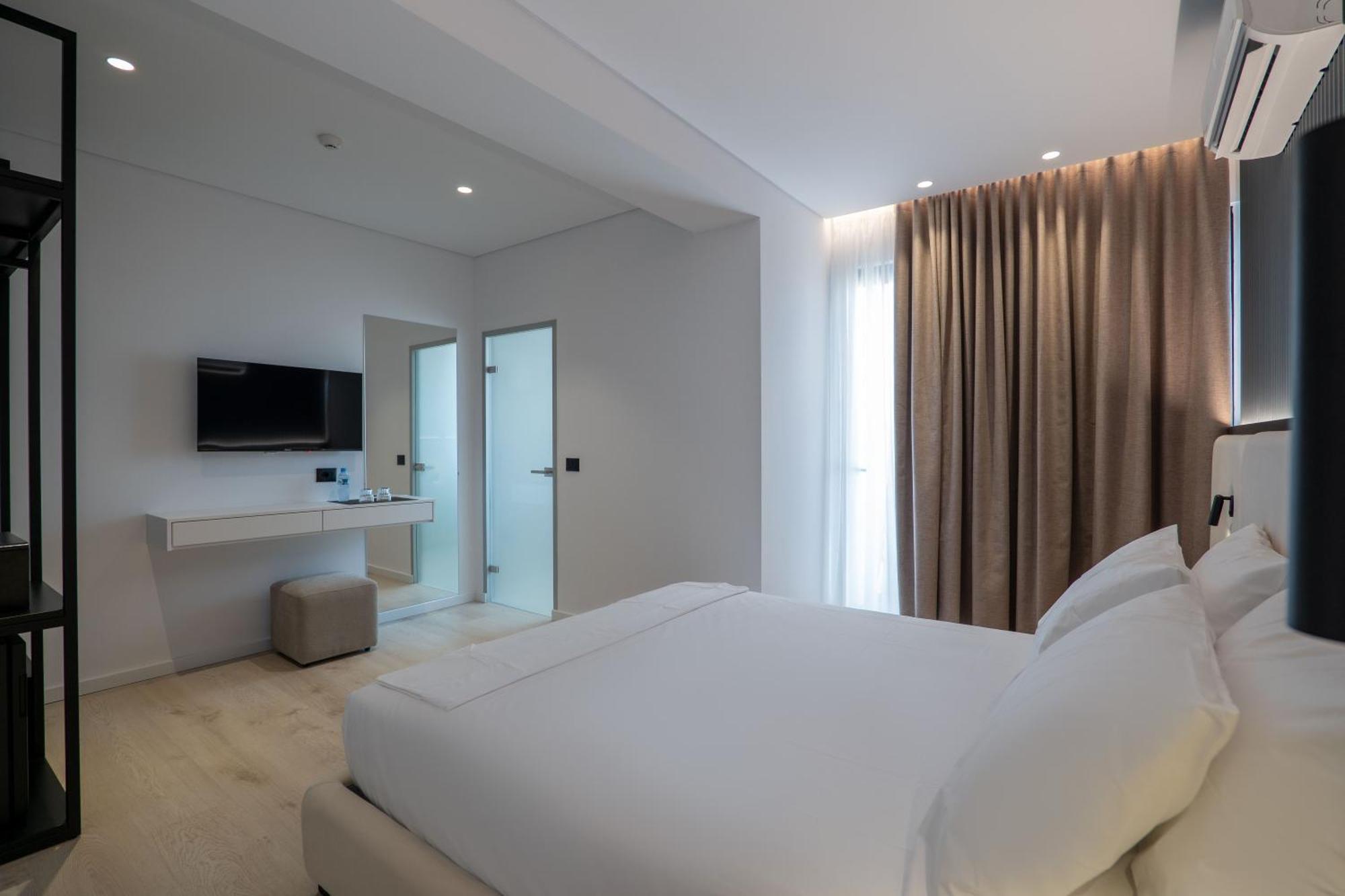 Arrei Hotel Sarande Exterior photo