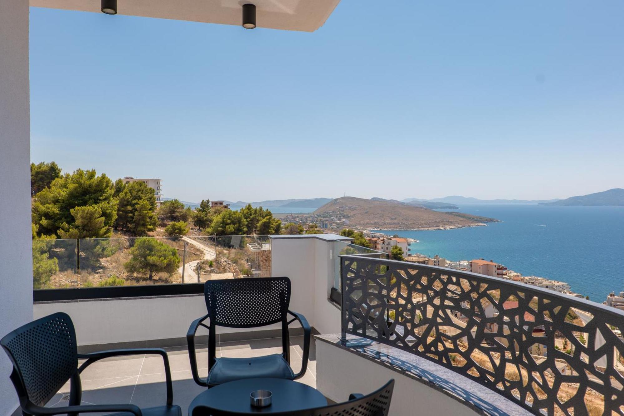 Arrei Hotel Sarande Exterior photo